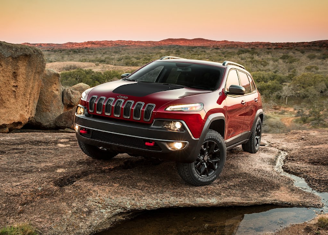 Cherokee 2015 Jeep Cherokee Trailhawk red