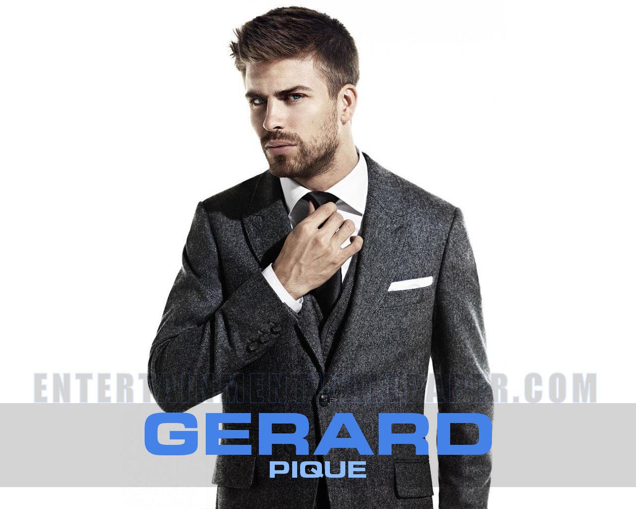 http://2.bp.blogspot.com/-o-Z06CM_NKY/T_AhRC5rc2I/AAAAAAAAAsE/Yg5BcvljeOY/s1600/gerard-pique-wallpaper-2012-03.jpg