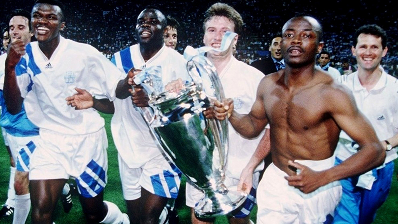 club-olympique-de-marsella-campeon-uefa-champions-league-1993-1994-didier-deschamps-francia-france-french-team-francaise-frances-trofeo-orejona-winner-campeones-marseille-stade-velodrome-americanistadechiapas-futbol-soccer-football-liga