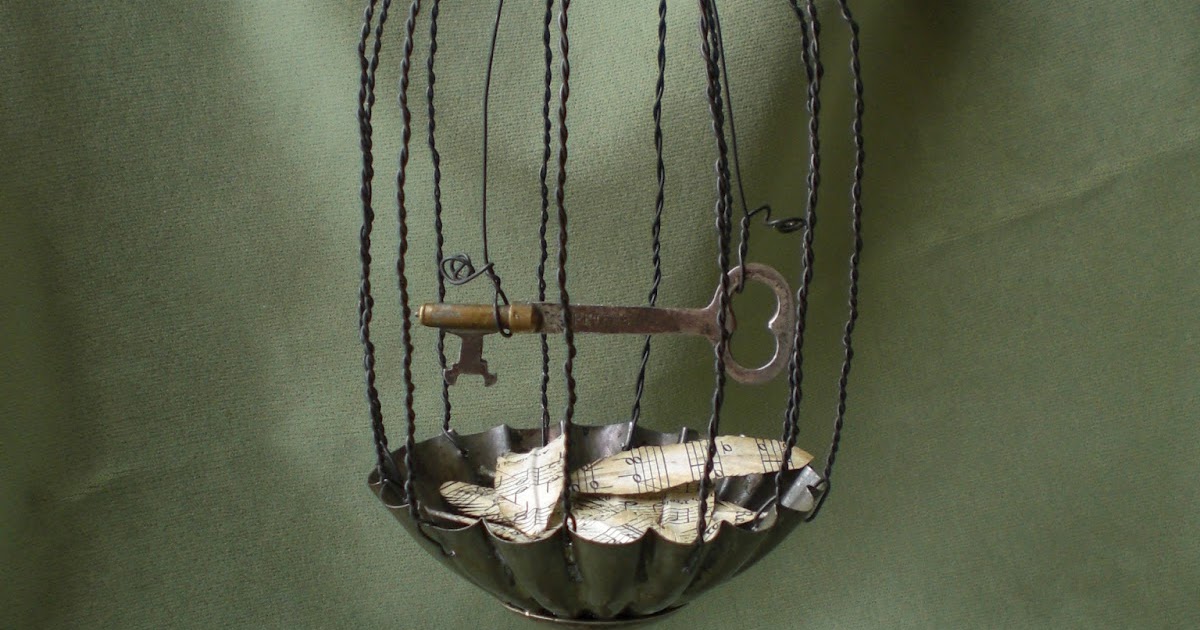 Todolwen A Tart Tin Bird Cage