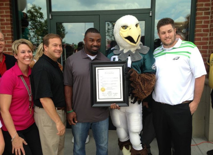 EAGLES CHEERLEADERS CALENDAR & New Pro Shop Opens in Cherry Hill