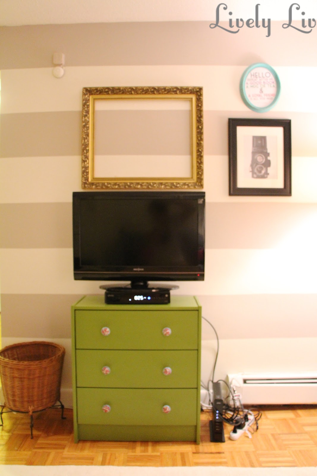 Can You Paint Tv Stand at Sheldon Mahoney blog