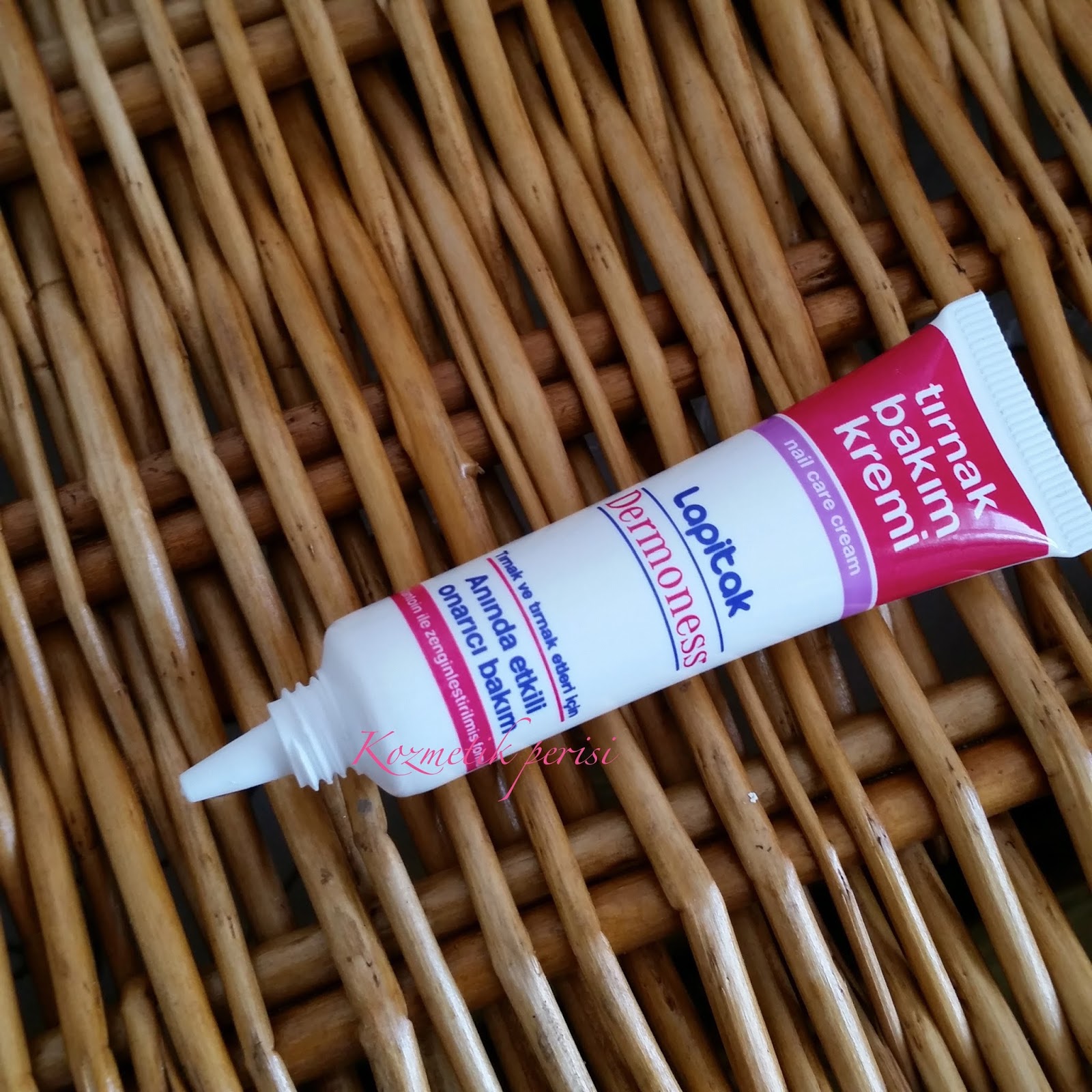 Kozmetik perisii Lapitak tırnak bakım kremi