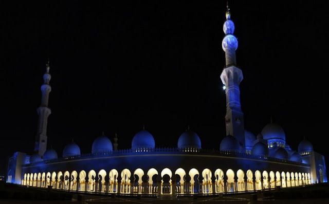 Masjid Besar Luas 5 Kali Lapangan Bola Kota - unikbaca.com