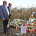 ΙΩΑΝΝΙΝΑ:Λουλούδια στο σημείο που βρέθηκε νεκρός ο Βαγγέλης Γιακουμάκης ,απο τον υπουργό Υγείας 