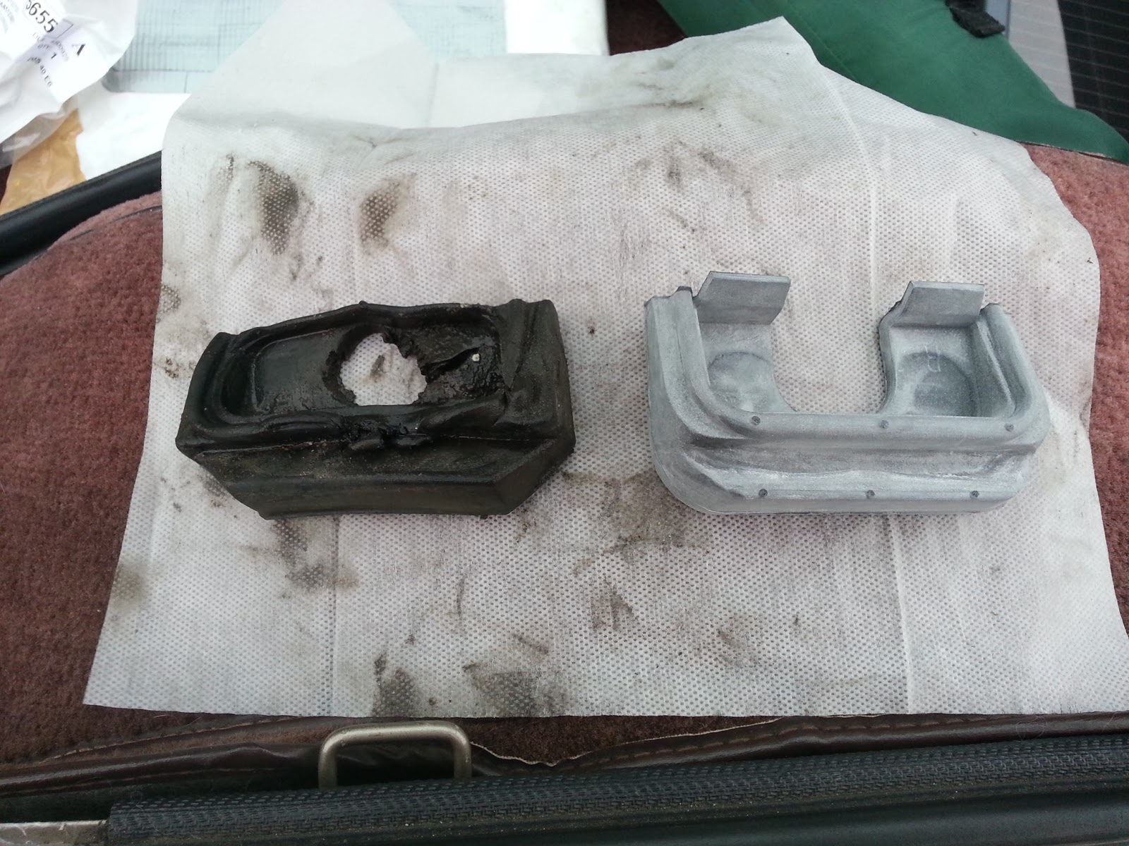 944 Foot To The Floor How to replace rubber hatch latching seals on a