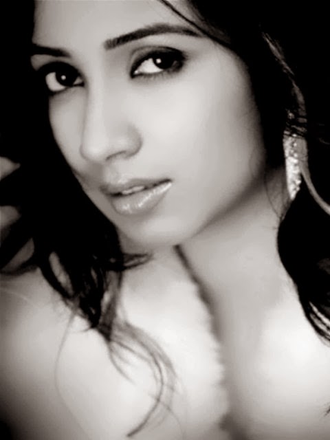 Shreya Ghoshal HD Wallpapers Free Download