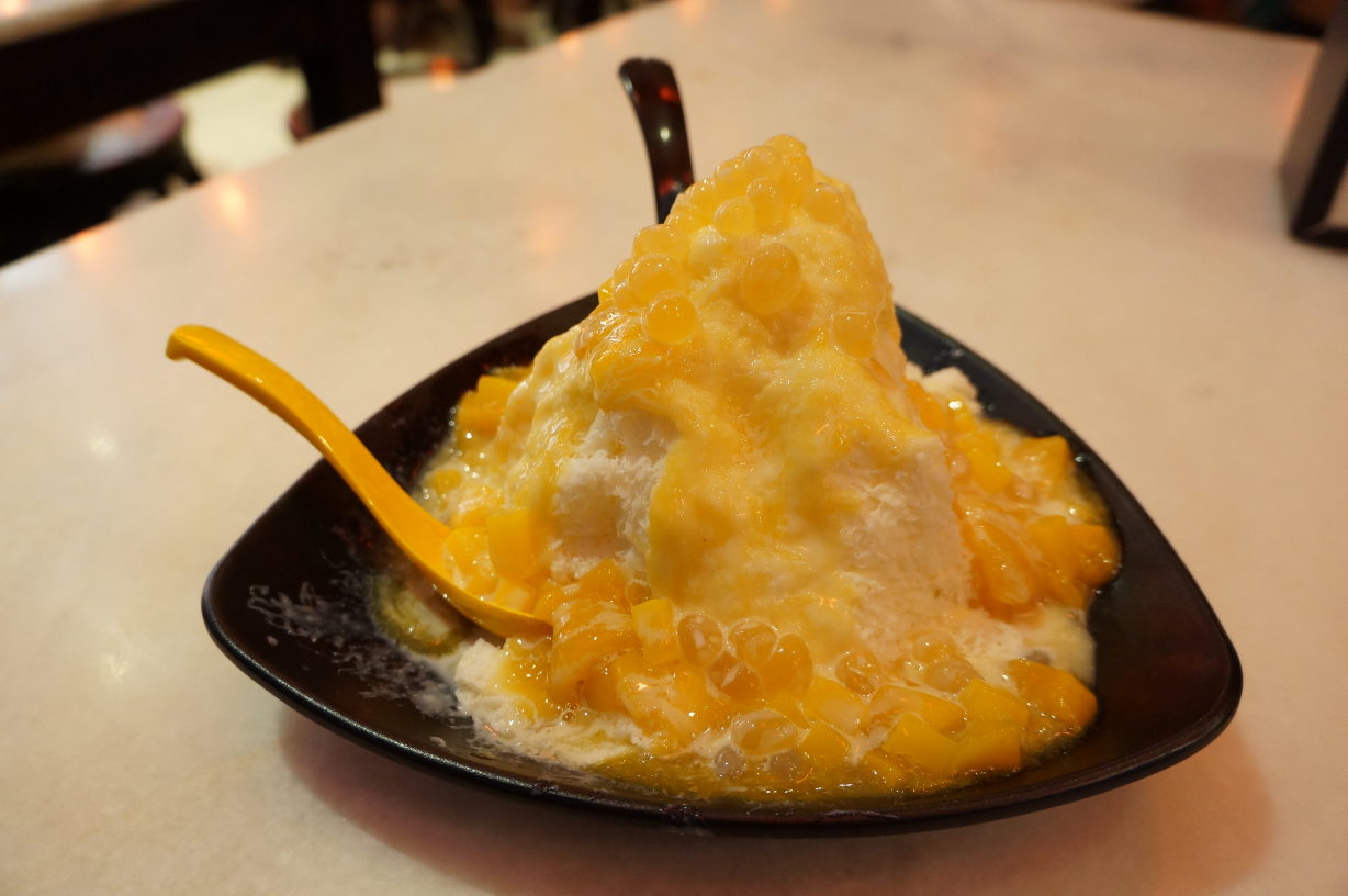 Yellow Eggs Dessert Story