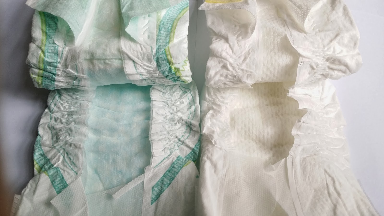 Locky's English Playground Baby Care The Pampus Diapers Comparison