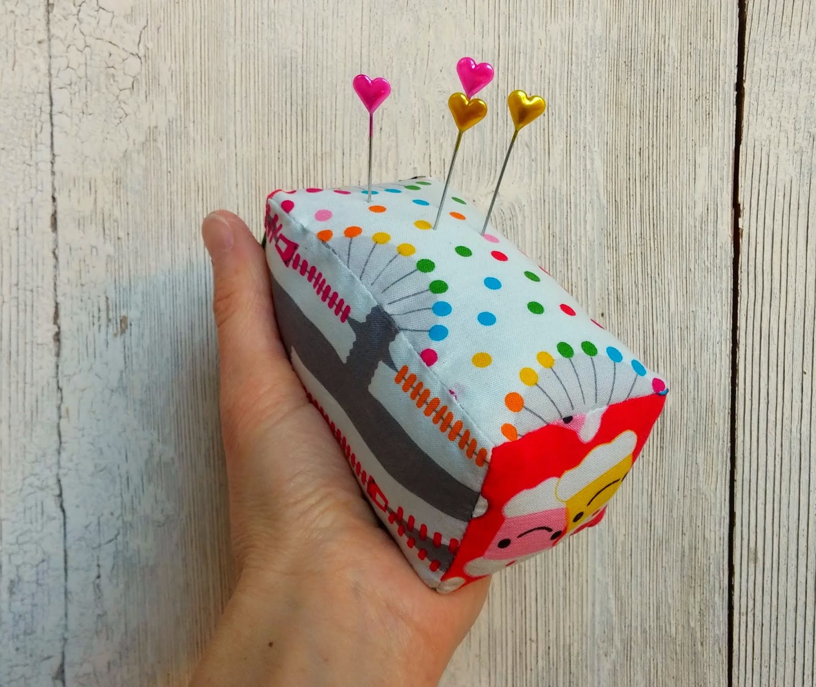 Ella & Nesta's Little Room: How to make a Two-Sided Magnetic (Fabric) Pin  Cushion - Tutorial