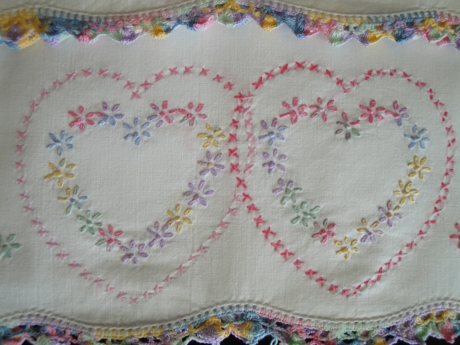 Vintage Linen Treasures Valentine Hearts Embroidered Love!