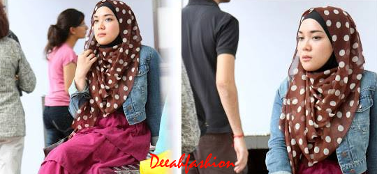 Trend Jilbab Polkadots Kembali Booming Trend Jilbab Polkadots Kembali Booming