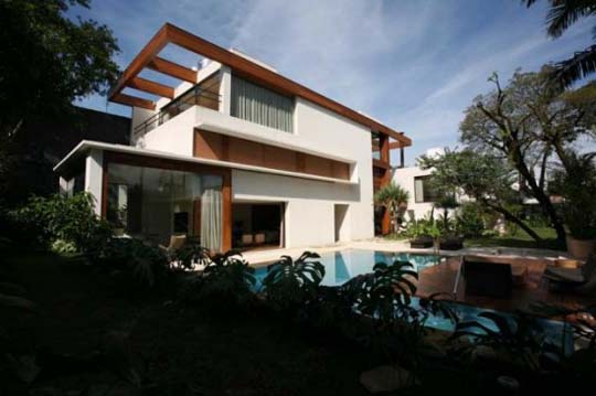 2013-modern-exterior-home-decorating-trends