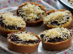 Resep makanan indonesia kue terang bulan mini spesial (istimewa) praktis mudah legit, sedap, enak, nikmat lezat