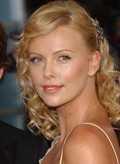 Charlize Theron In 1999 Theron landed a string of roles in notable films 