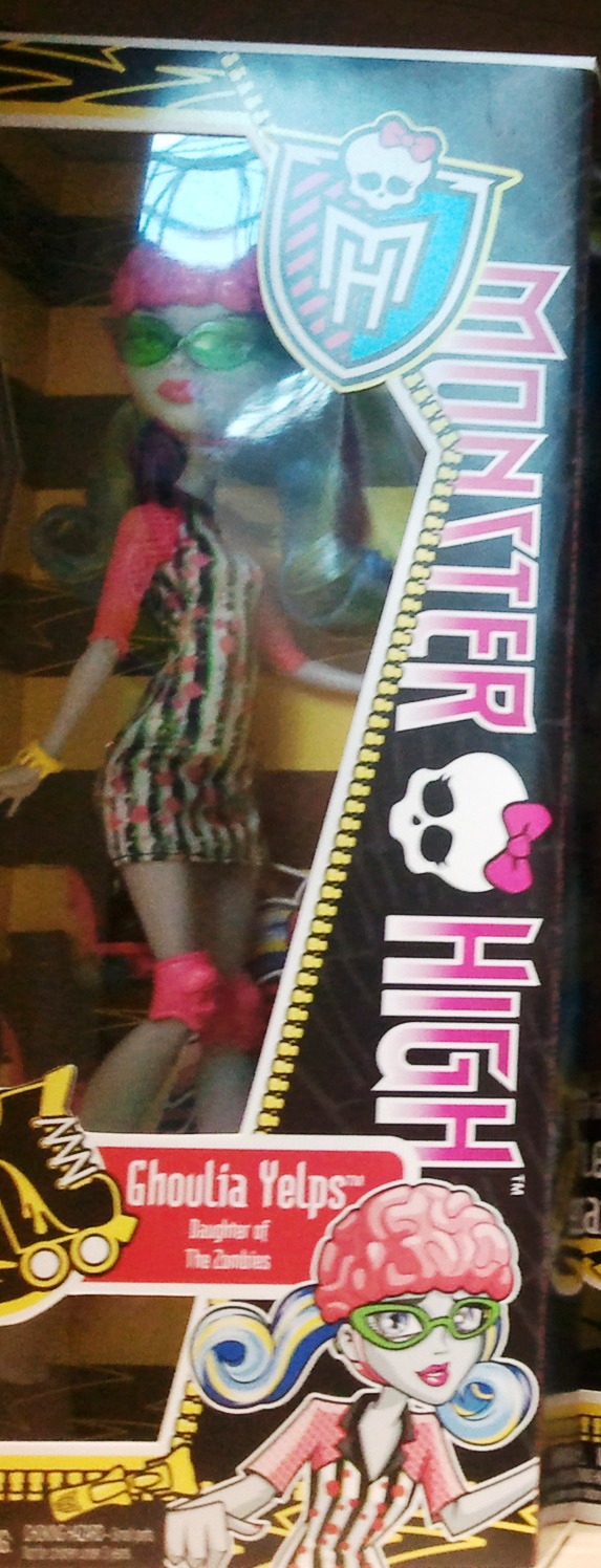 Monster High's Roller Maze Roller Derby! NataliezWorld