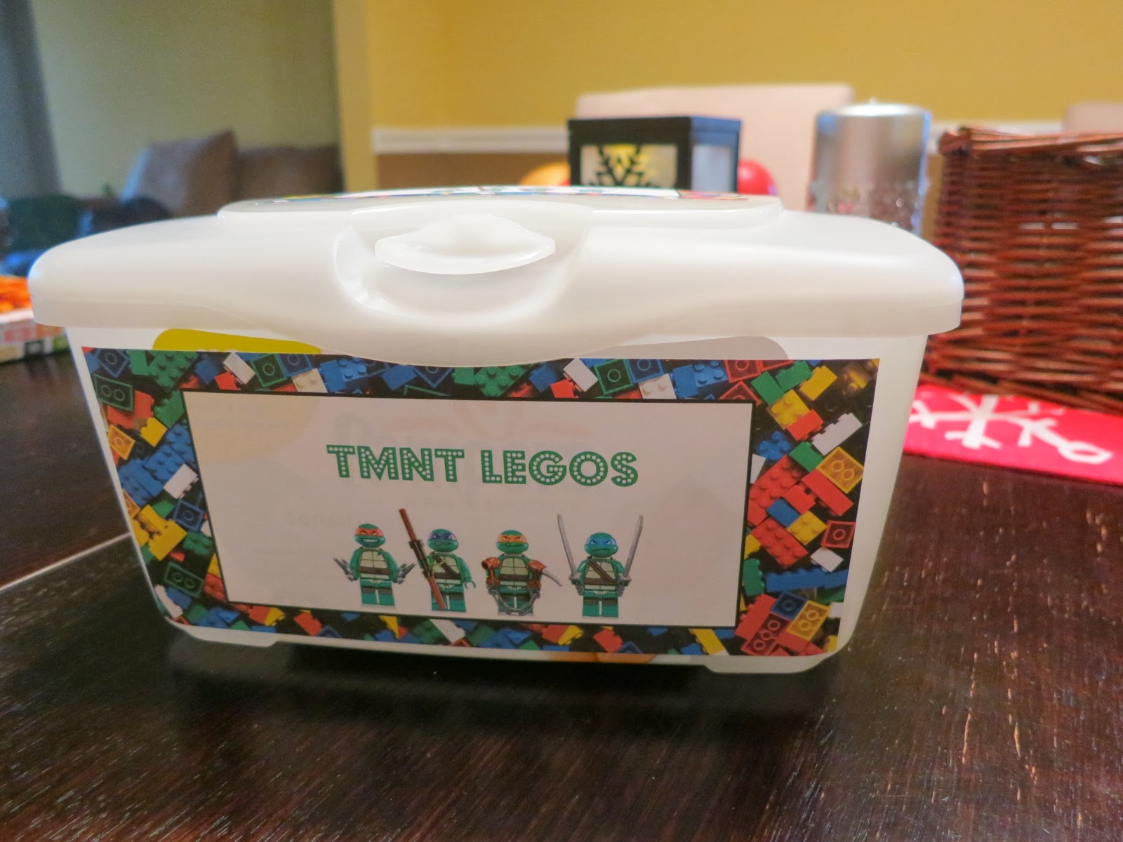 ORGANIZING Lego Storage Using Baby Wipes