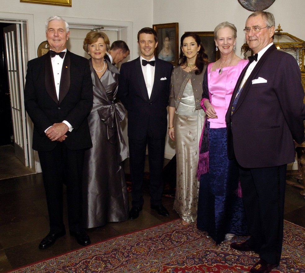 2004-05-08+prewedding+Australian+governor+general's+dinner.jpg