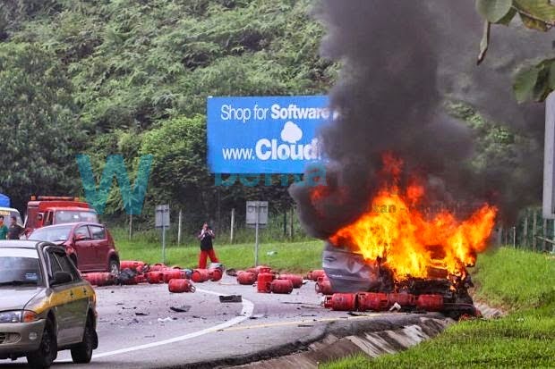 Berita Terkini Kemalangan Treler Tong Gas Di Terowong Menora item-thumbnail