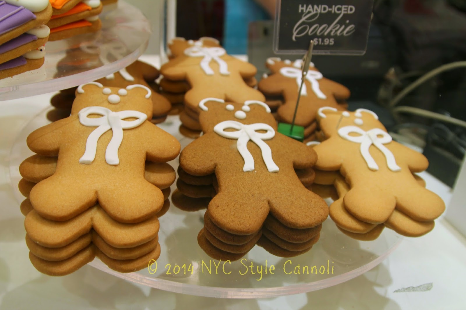 A 2014 Trip to Chelsea Market NYC, Style & a little Cannoli