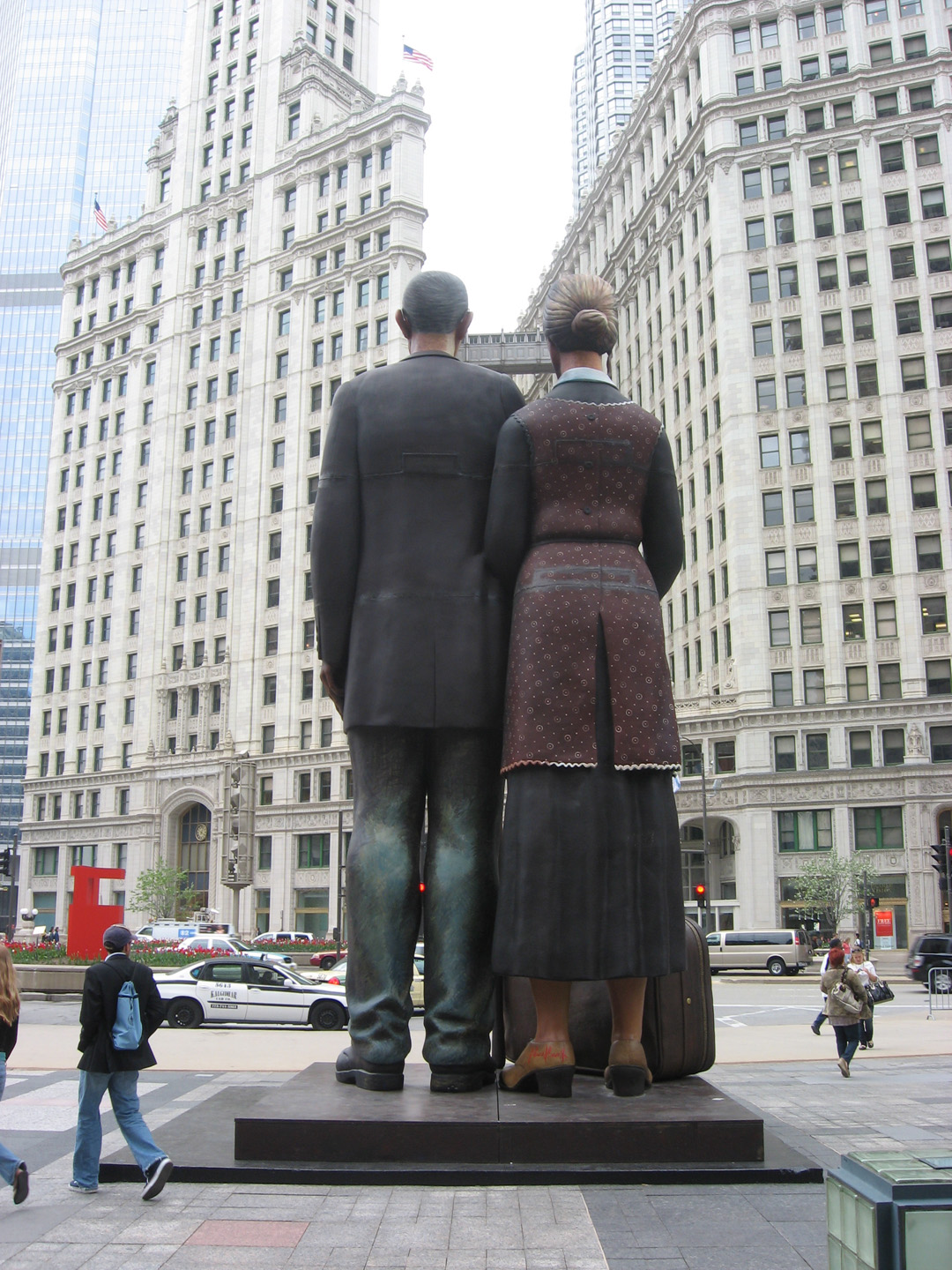 Eccentric Roadside I Goth You, Babe The American Gothic sculpture of