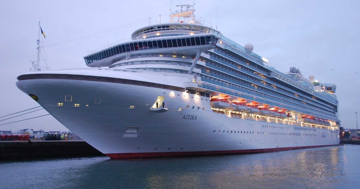CRUISE SHIPS AND LINERS at Southampton