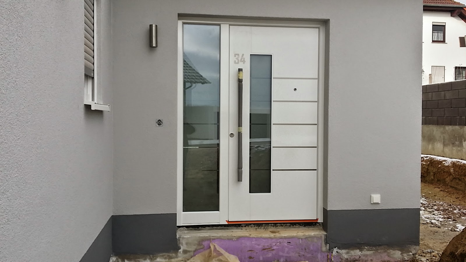Baublog - Wir bauen in Neesbach: Haustür ohne Hülle