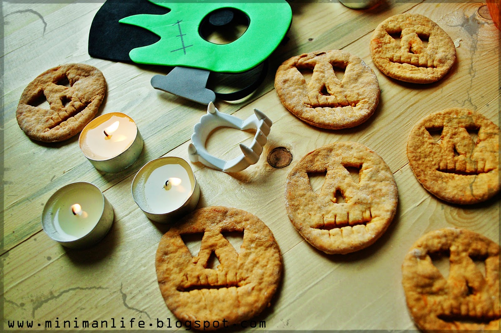 http://minimanlife.blogspot.com/2014/10/potwory-i-spoka.html
