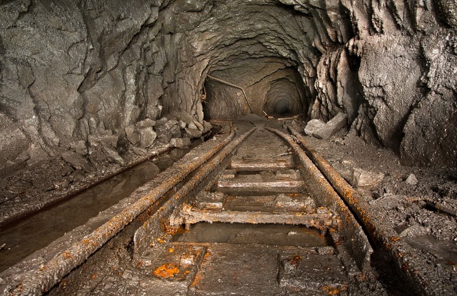 bensozia the old mine