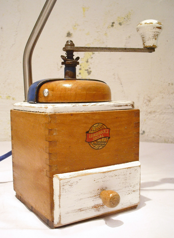 1Unik in Action Vintage Coffee Grinders turned into Lamps