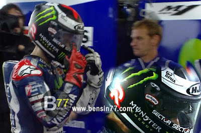 helm lorenzo berembun dan busanya lepas jadi alasan lorenzo putus kontrak dengan HJC helm lorenzo berembun dan busanya lepas jadi alasan lorenzo putus kontrak dengan HJC