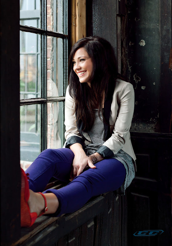Kari Jobe - Donde Te Encuentro 2012 young girl biography and history