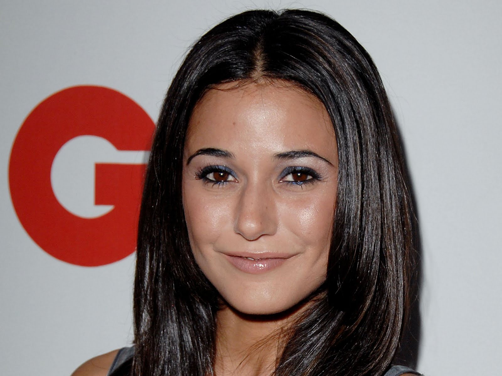 http://2.bp.blogspot.com/-oOdZ4zja23Y/TnH1s3x--RI/AAAAAAAACGM/VeCmBlhmdfw/s1600/emmanuelle-chriqui-044.jpg