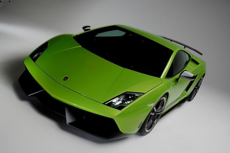 Nah, itulah beberapa Foto Wallpaper Mobil Sports Keren yang saya