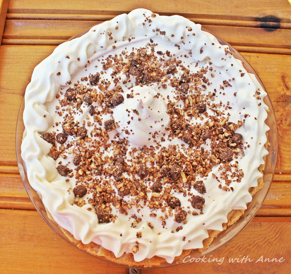 Cooking with Anne Taffy Apple Cheesecake Pie