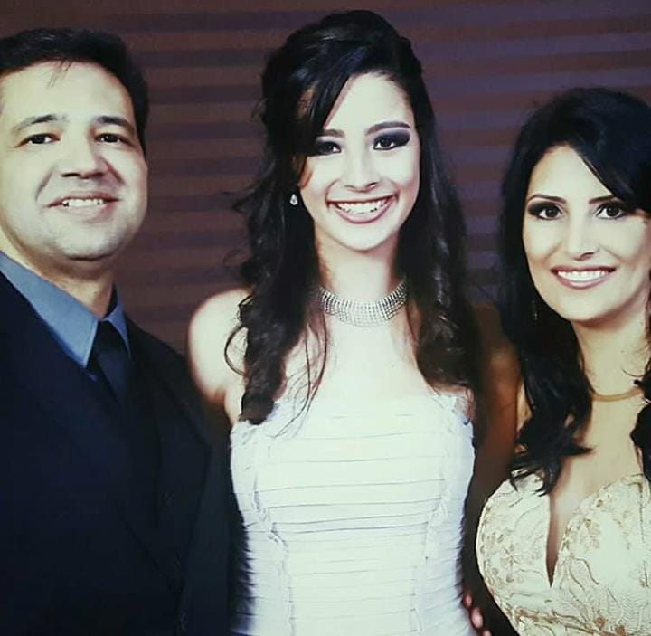 Kelly e família