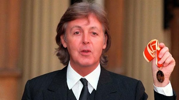 WikiLeaks desmiente la muerte de Paul McCartney WikiLeaks desmiente la muerte de Paul McCartney