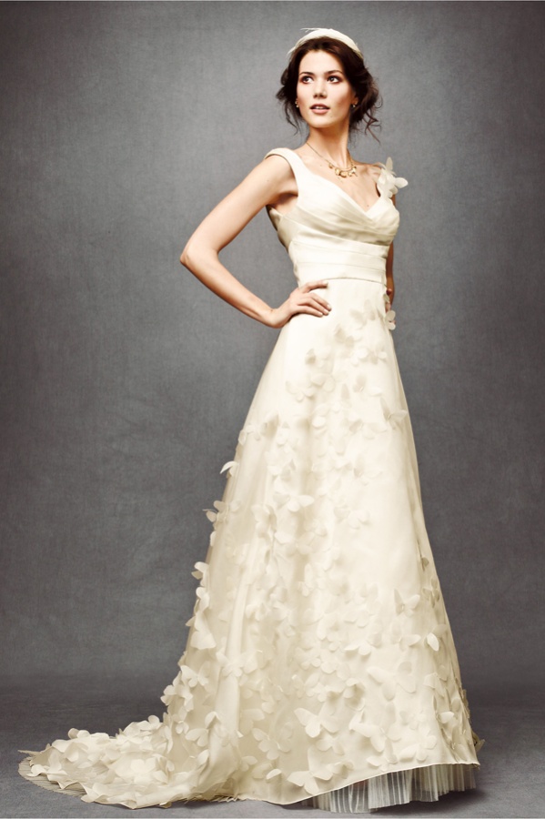 Bizzy Bride: Wedding Dress Wednesday - Butterflies! Bizzy Bride: Wedding Dress Wednesday - Butterflies!