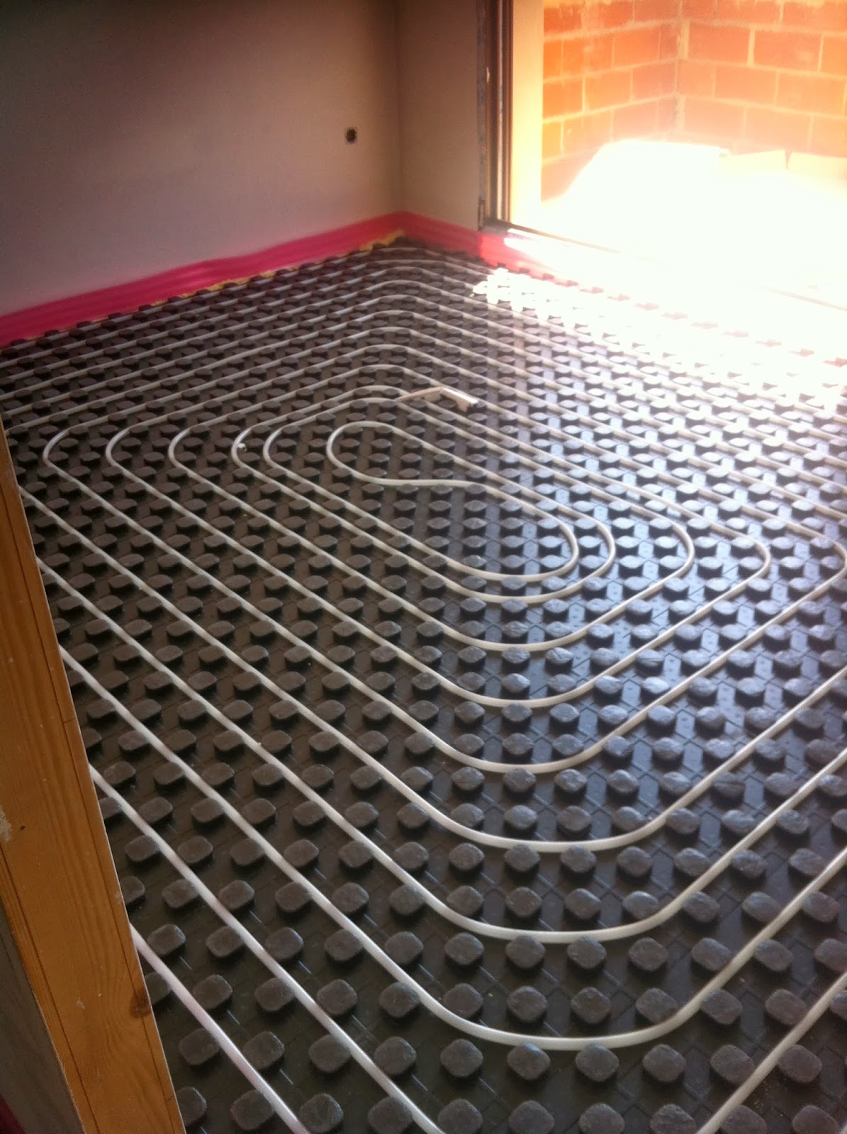 Suelo radiante o radiadores: qué poner? - Ecocalderas