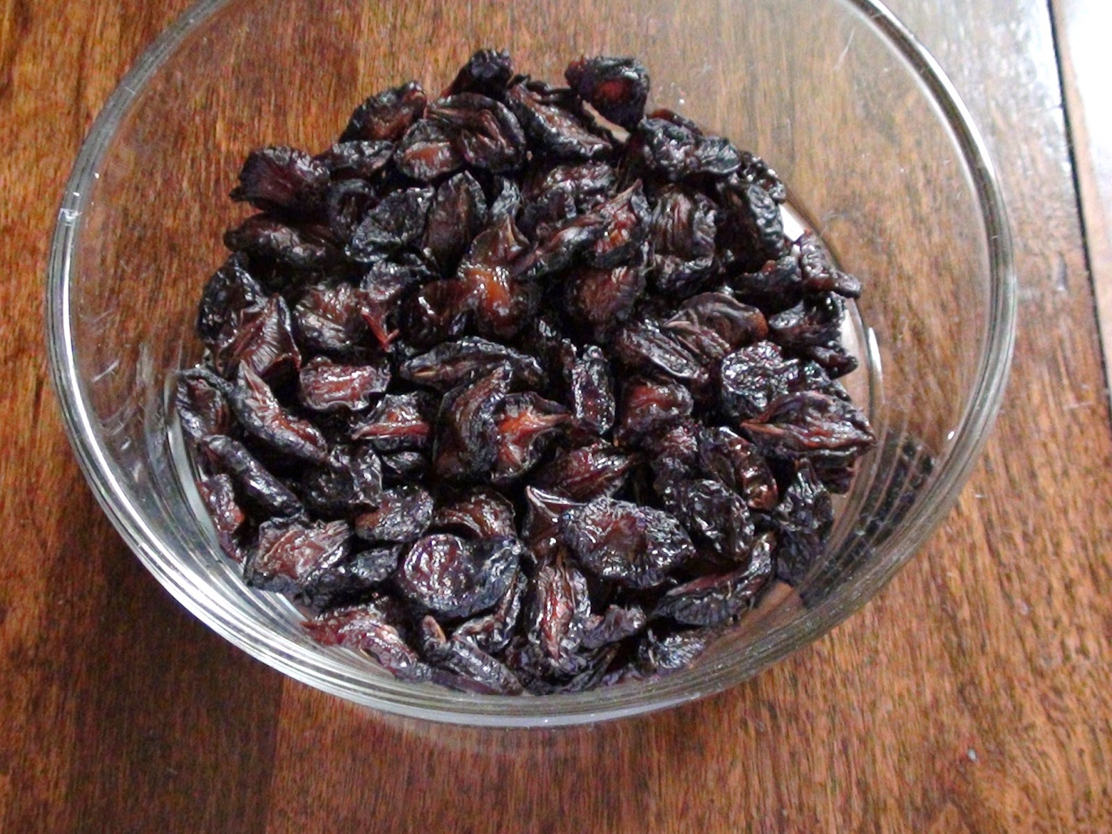 zsuzsa is in the kitchen OVEN DRIED PLUMS