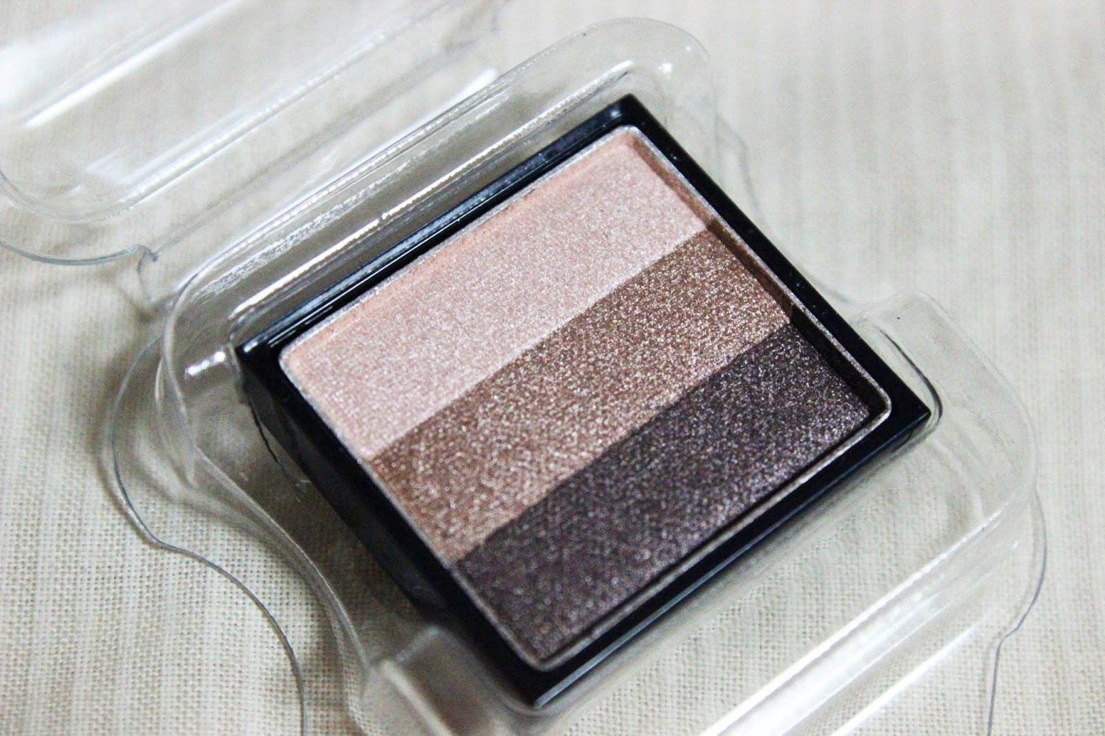 MY SUGARCOFFEE REVIEW Missha's Triple Perfection Shadow