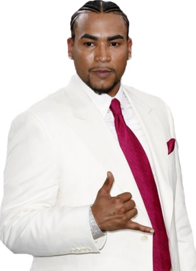 Don Omar con terno blanco Don Omar con terno blanco