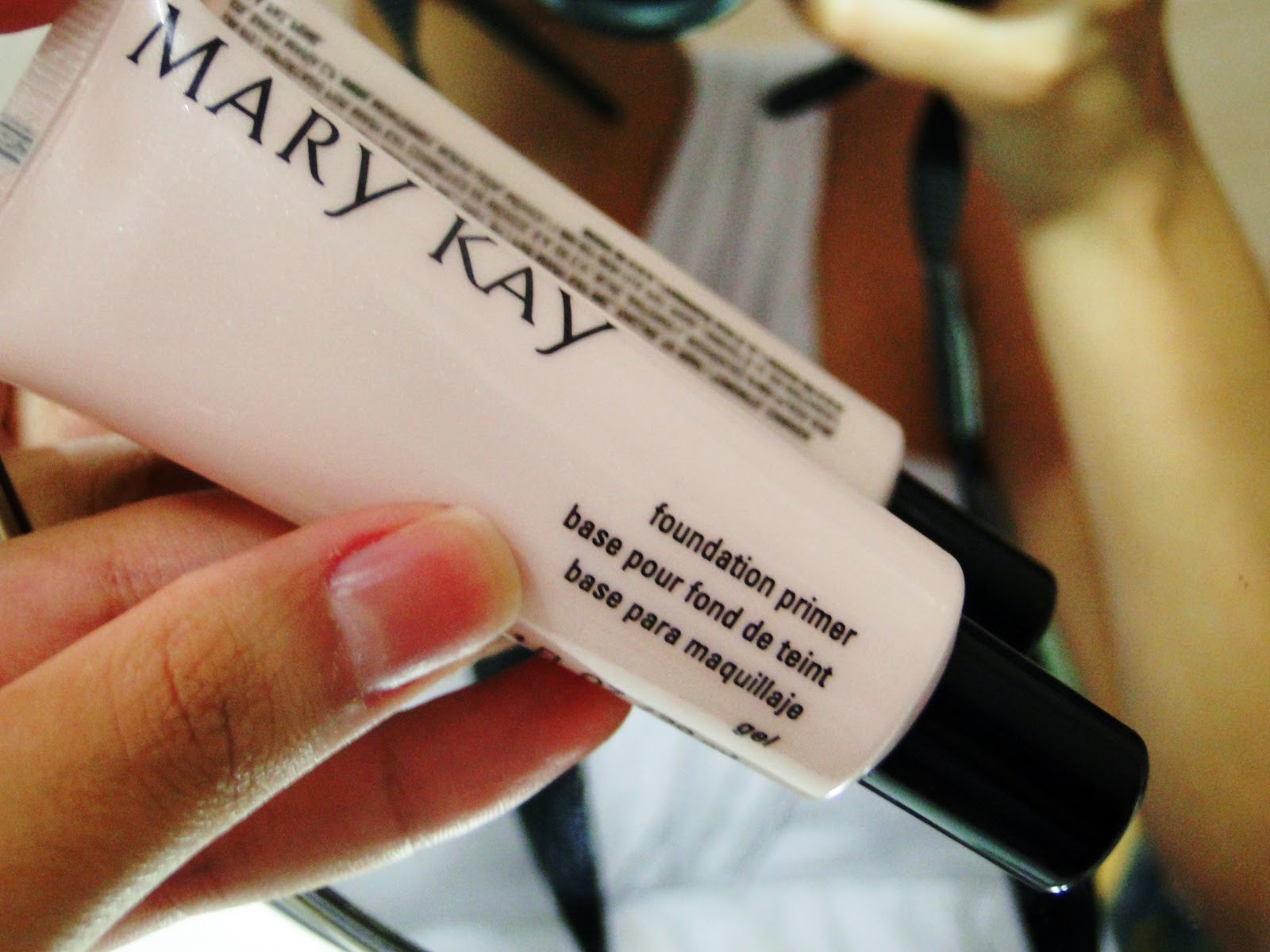 Maximizese Testei Foundation primer MARY KAY