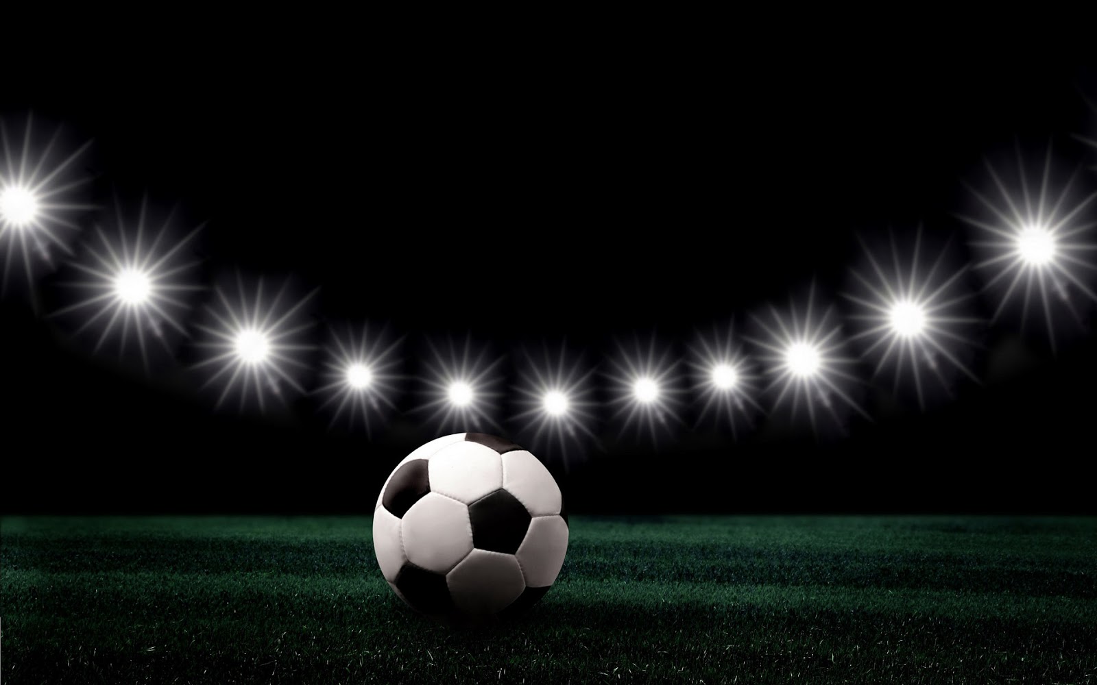 World Wide Soccer HD Photos: Soccer Ball HD Wallpaper