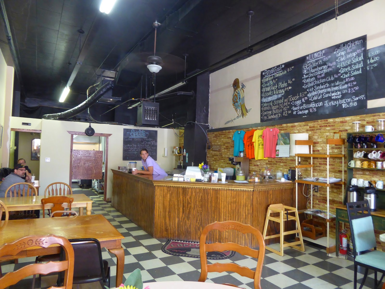 The Missouri Mom Dining with Chef Trent Wiggins at Johnny T's in