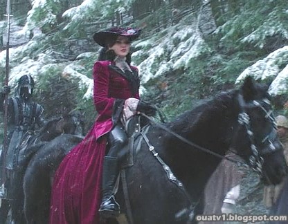 ouat-evil-queens-outfits-1x16-01-01.jpg