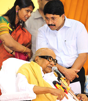 karunanidhi_kanimozhi_maran.jpg