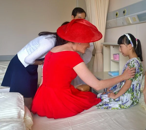 Queen Mathilde visited the 9th Peoples Hospital in Shanghai