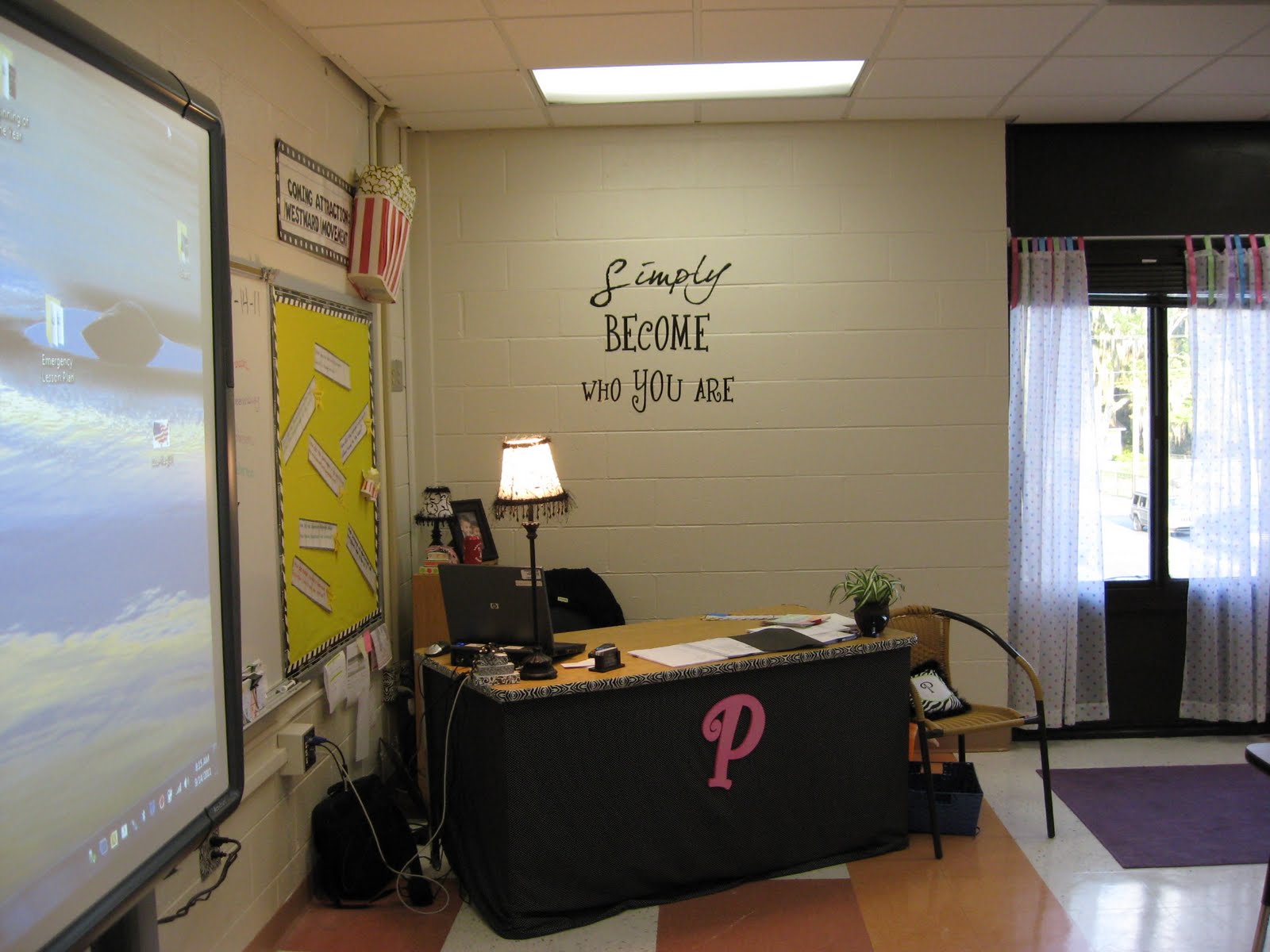science notebooking, teaching, and technology: room decorating idea