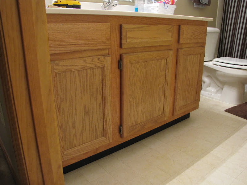 You probably noticed I also painted the bathroom vanity. I was able to title=